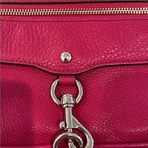 Rebecca Minkoff Magenta Pink Leather Crossbody Bag – Stylish & Good Condition - Picture 6 of 8